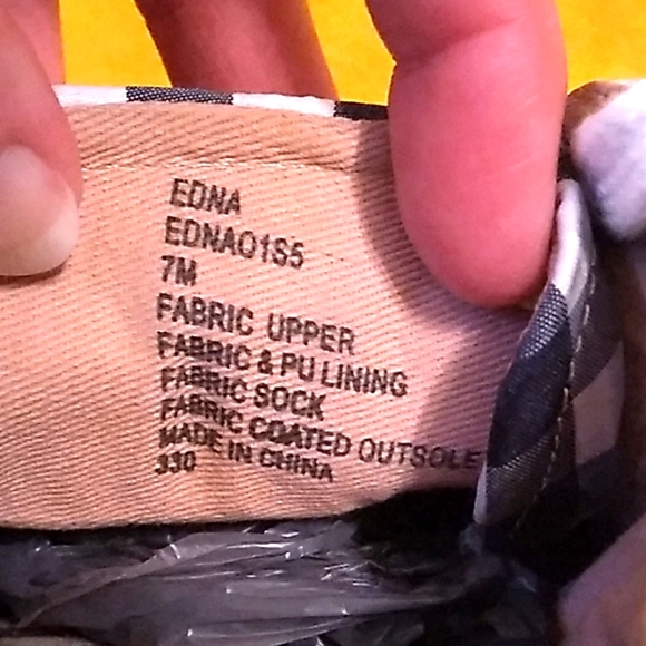 Women's Betsey Johnson floral checkered blue & white shoes size 7 - Picture 9 of 9